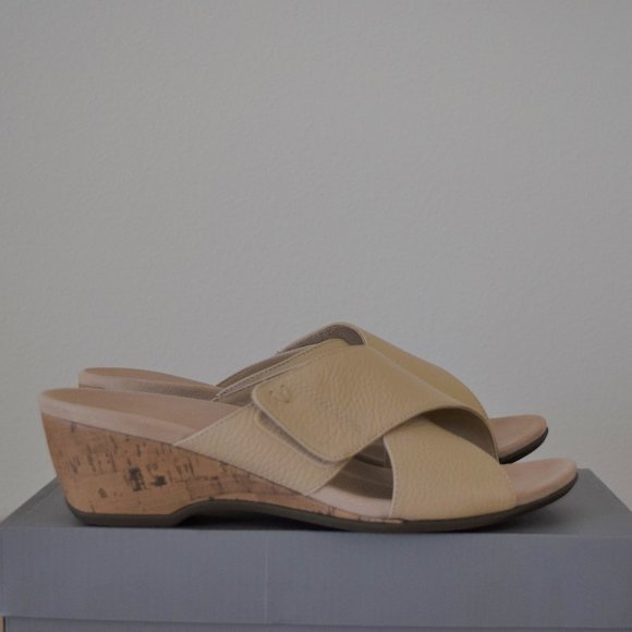 Vionic Shoes - Vionic Leticia Leather Cross Band Sandals
